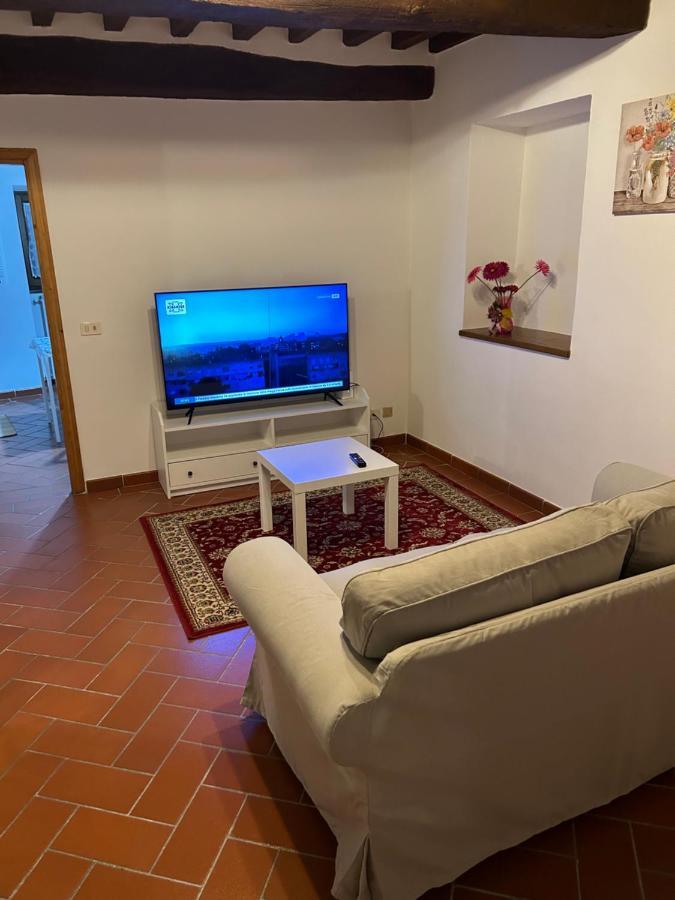 La Casa Di Laura Cortona Exterior foto